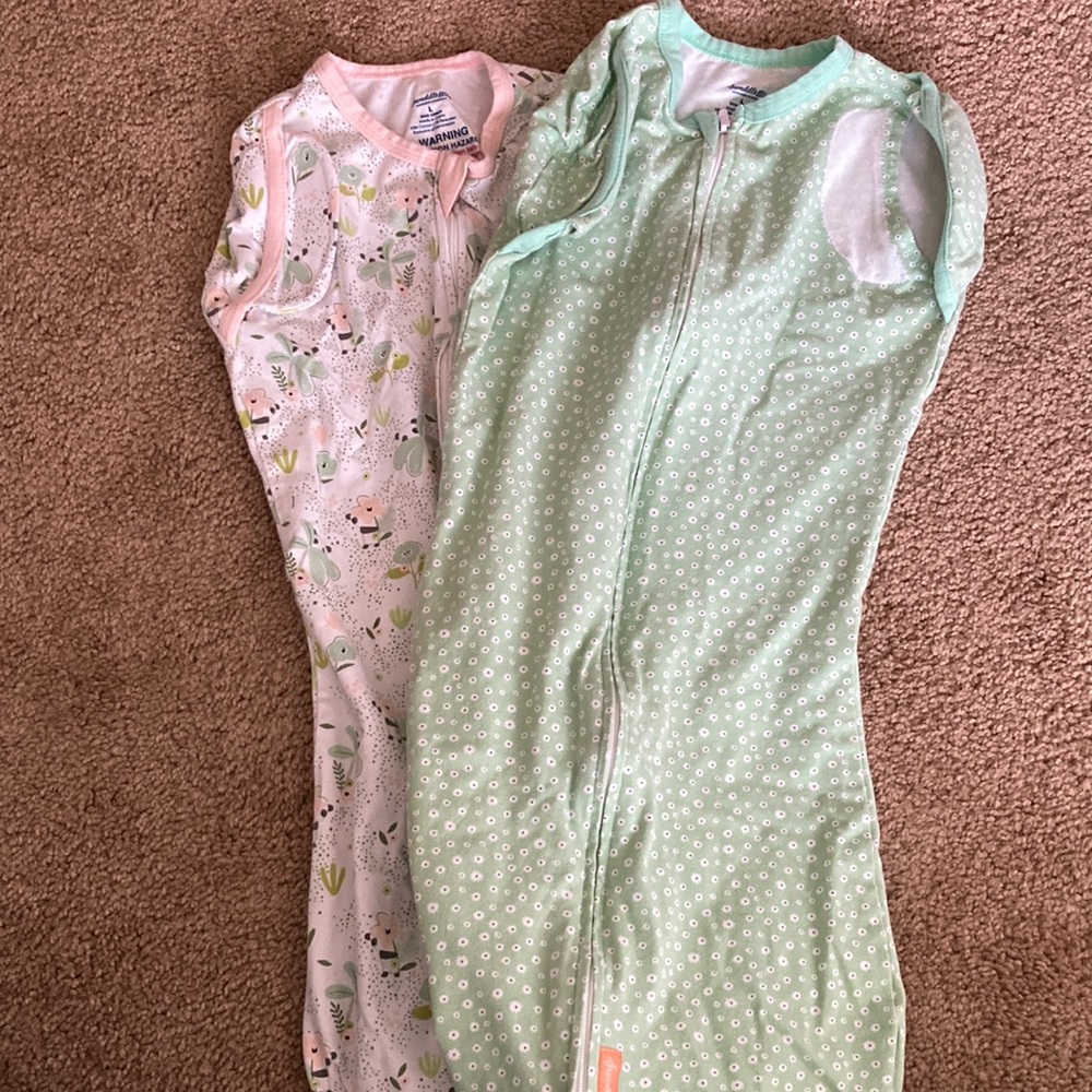 Bundle of two (2) Swaddle Me sleep sacks; size Large